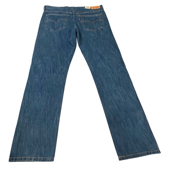Levi's Middy Straight Jeans Denim‎ Women's 35x30 Medium Wash Mid-Rise NWT Soft - Picture 3 of 6